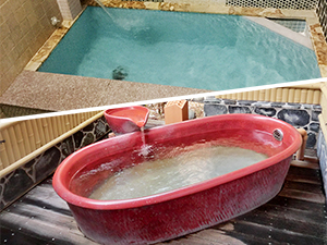 紅の湯（1室）　お風呂
